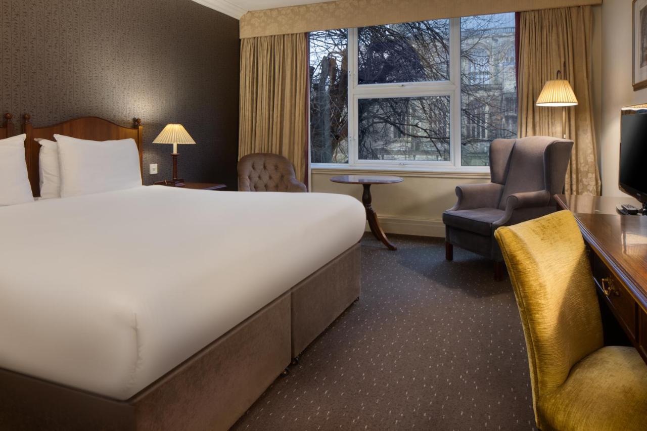 Mercure Winchester Wessex Hotel Bagian luar foto