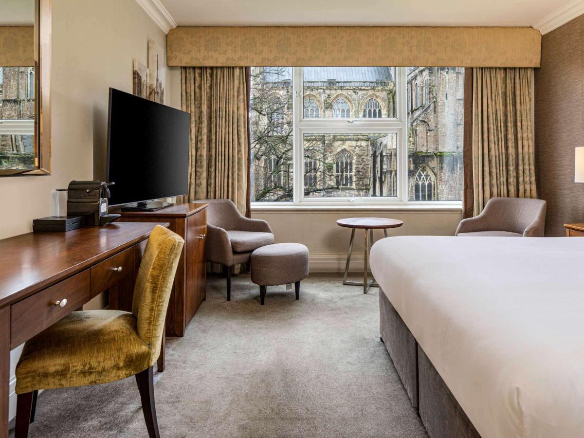 Mercure Winchester Wessex Hotel Bagian luar foto